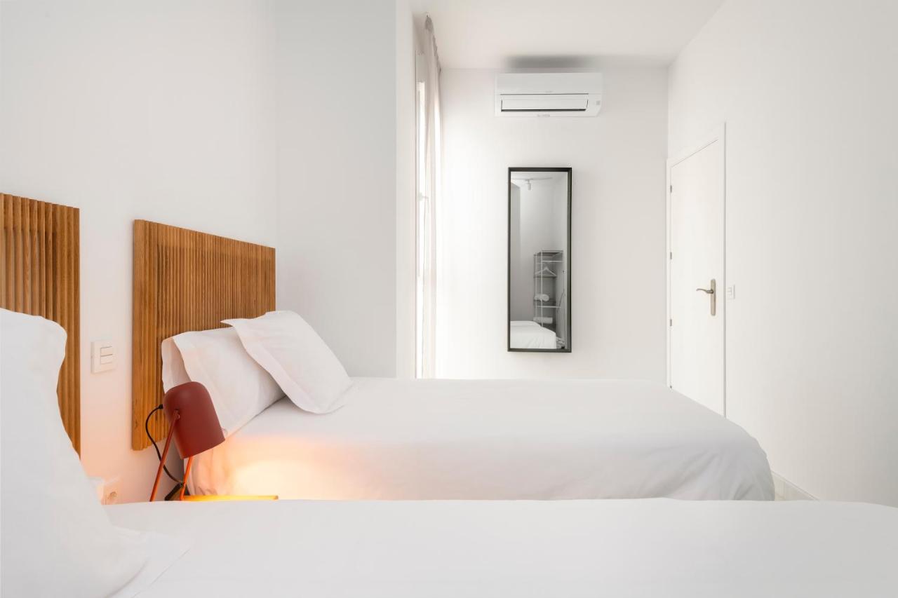 Magno Apartments San Gil - Shared Jacuzzi Seville Luaran gambar